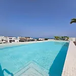 Kumaru Studio Steps From The Beach