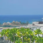 Kumaru Studio Steps From The Beach
